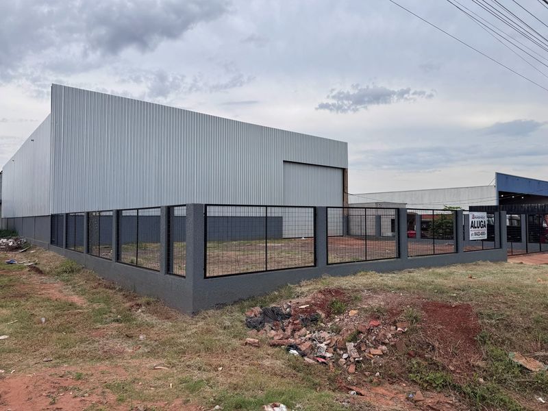 Barracão comercial de esquina na BR-163, Mundo Novo/MS
