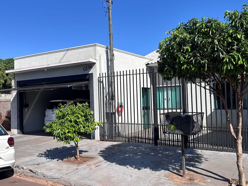 Casa térrea com suíte e closet, bairro Copagril, Mundo Novo/MS